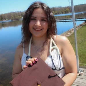 Sitter Profile Image: Olivia P.