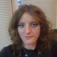 Sitter Profile Image: Riley H.