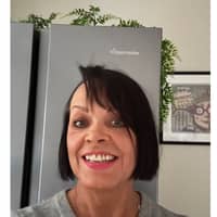 Sitter Profile Image: Nicola J.