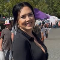 Sitter Profile Image: Victoria V.