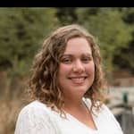 Sitter Profile Image: Robyn L.