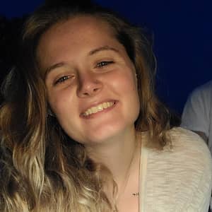 Sitter Profile Image: Cailey B.