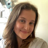 Sitter Profile Image: Holly D.