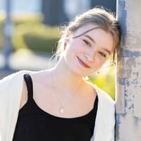 Sitter Profile Image: Isabella O.