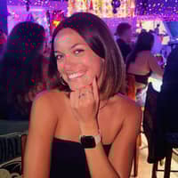 Sitter Profile Image: Morgan H.