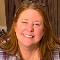 Sitter Profile Image: Lindy S.