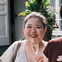 Passarens profilbild: XINCHEN W.