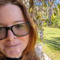 Sitter Profile Image: Helen D.