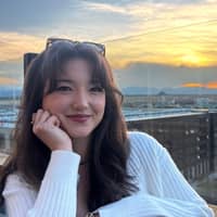 Sitter Profile Image: Hannah W.