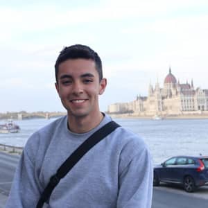 Sitter Profile Image: José David M.