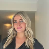 Sitter Profile Image: Elizabeth W.