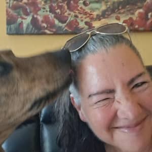 Sitter Profile Image: Linda E.