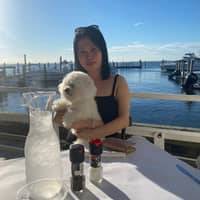 Sitter Profile Image: Xiu Ling Z.