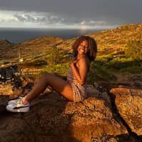 Sitter Profile Image: Khendra F.