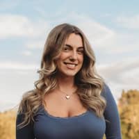 Sitter Profile Image: Bronwyn T.