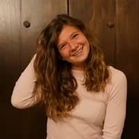 Sitter Profile Image: Lauren P.