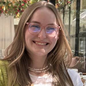 Sitter Profile Image: Aurore F.