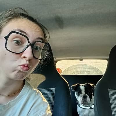 Photo de profil du pet sitter : CLEMENCE B.