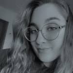 Sitter Profile Image: Célia B.