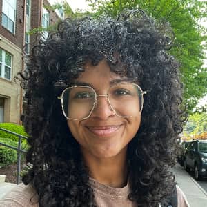 Sitter Profile Image: Hennessey C.