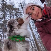 Sitter Profile Image: Stéphanie L.