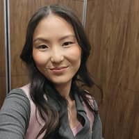 Sitter Profile Image: MeiLing H.