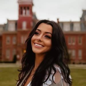 Sitter Profile Image: Allie E.