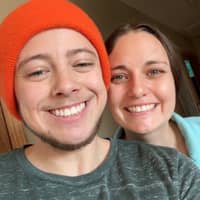 Sitter Profile Image: Jorden & Savannah F.