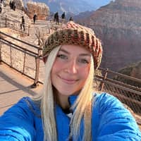 Sitter Profile Image: Melia F.