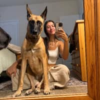 Sitter Profile Image: Haley H.