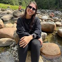 Sitter Profile Image: Erika H.