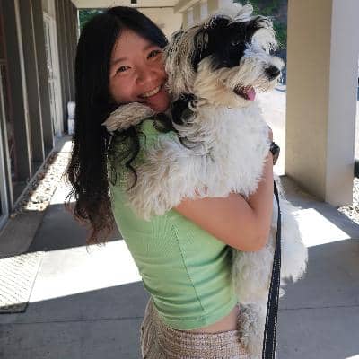 Sitter Profile Image: Jiao Y.