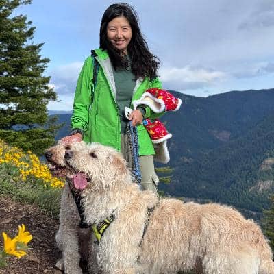 Sitter Profile Image: Jiao Y.