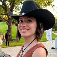 Sitter Profile Image: Madison I.