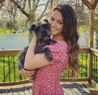 Sitter Profile Image: Emma M.