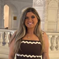 Sitter Profile Image: Lindsey H.