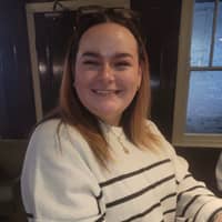 Sitter Profile Image: Maddie L.