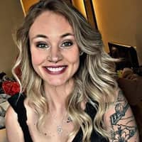 Sitter Profile Image: Hayley M.