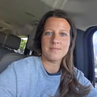 Sitter Profile Image: AMANDA S.