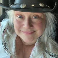 Sitter Profile Image: Joyllee L.