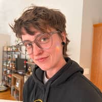 Sitter Profile Image: Cameron V.