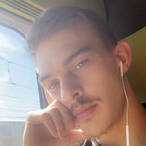 Sitter Profile Image: Fabian M.
