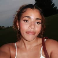 Sitter Profile Image: Yailyn C.