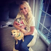 Sitter Profile Image: Lacey J.