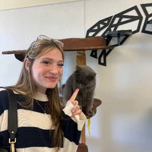 Sitter Profile Image: Madison Y.