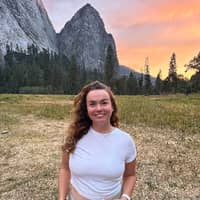 Sitter Profile Image: Elise S.