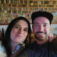 Sitter Profile Image: Jonathon & Aimee B.