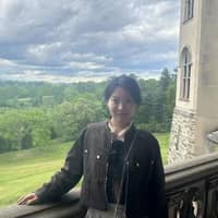 Sitter Profile Image: Xinyue D.