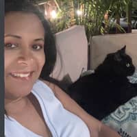 Sitter Profile Image: Teresa E.