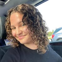 Sitter Profile Image: Chloe S.